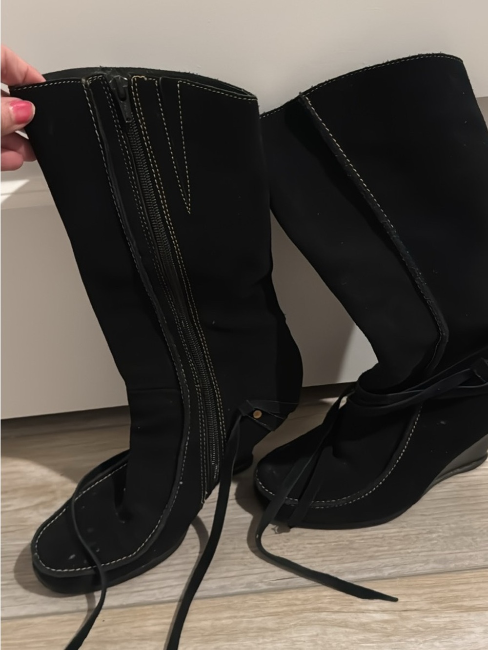 Black Women's Mid-Calf Lace-Up Wedge Boots size 7
